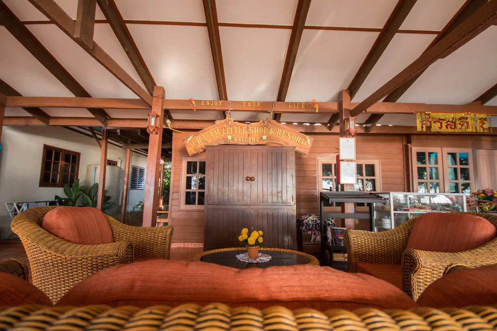 Cha-am Little Shop & Resort