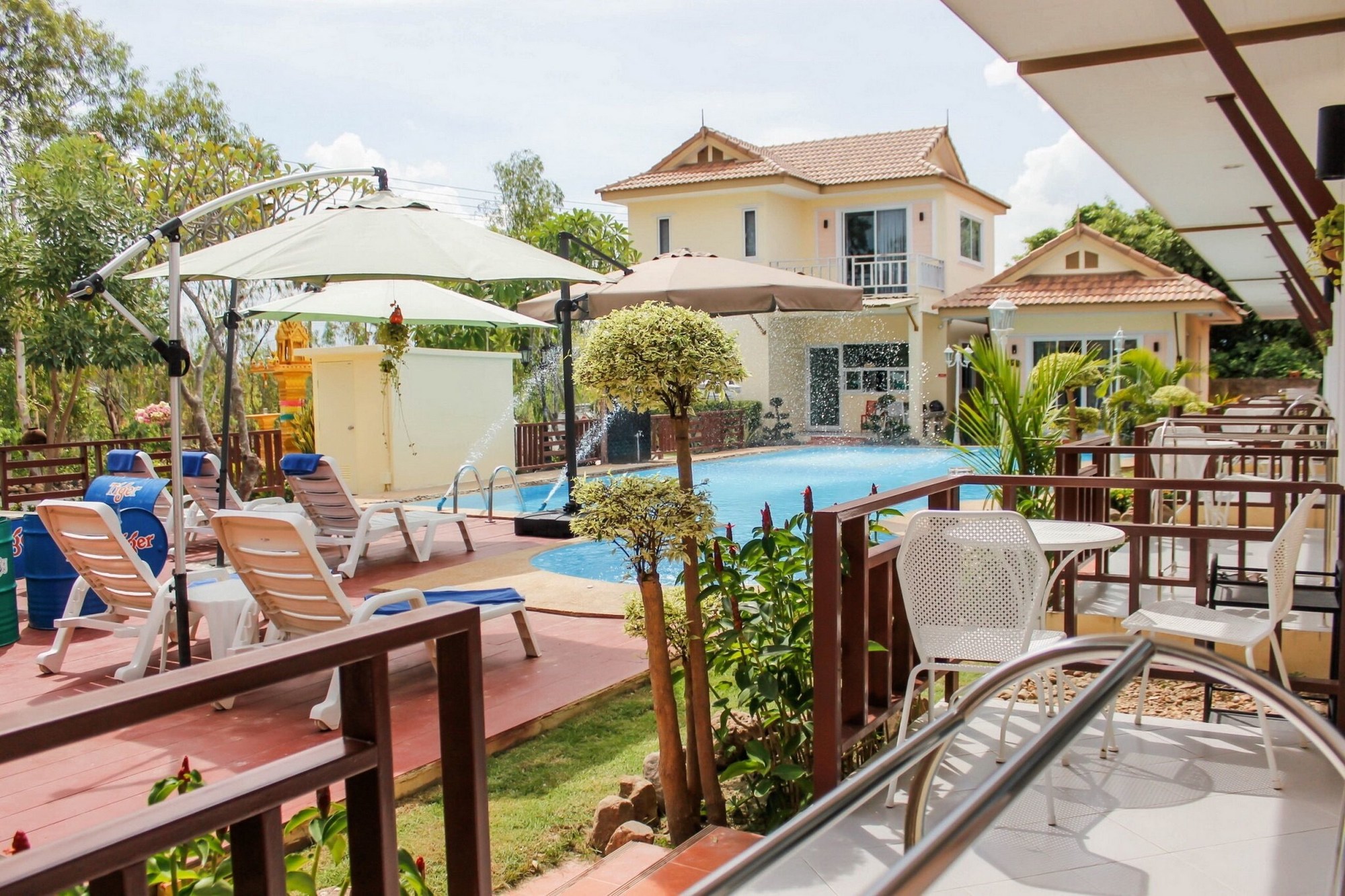 Charm Resort Cha-am
