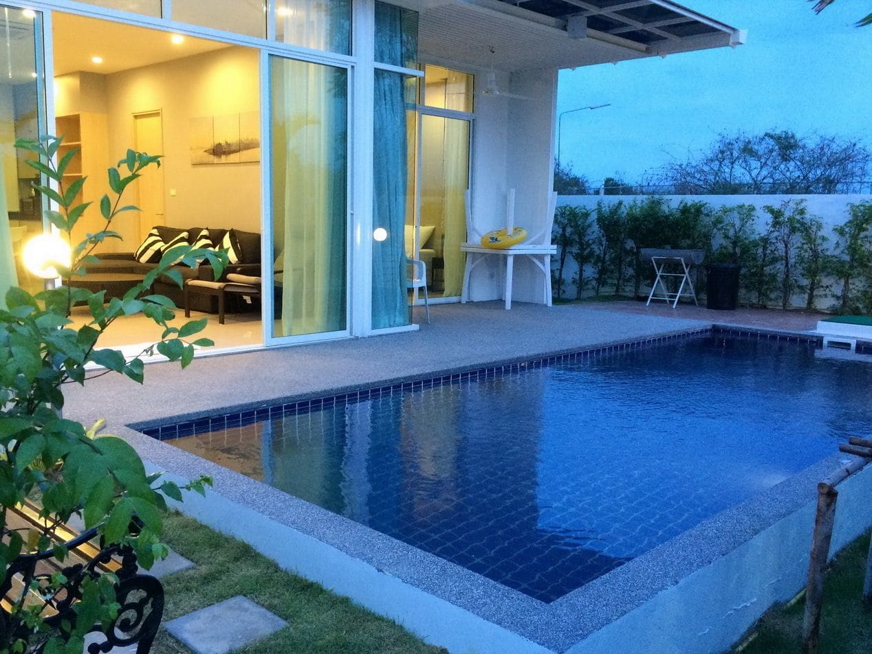 Chaum Haus Pool Villa