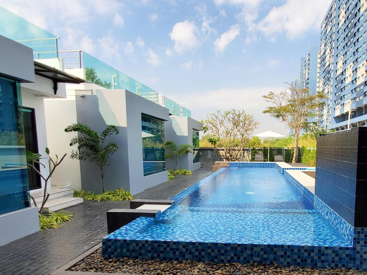 Eya Pool Villa
