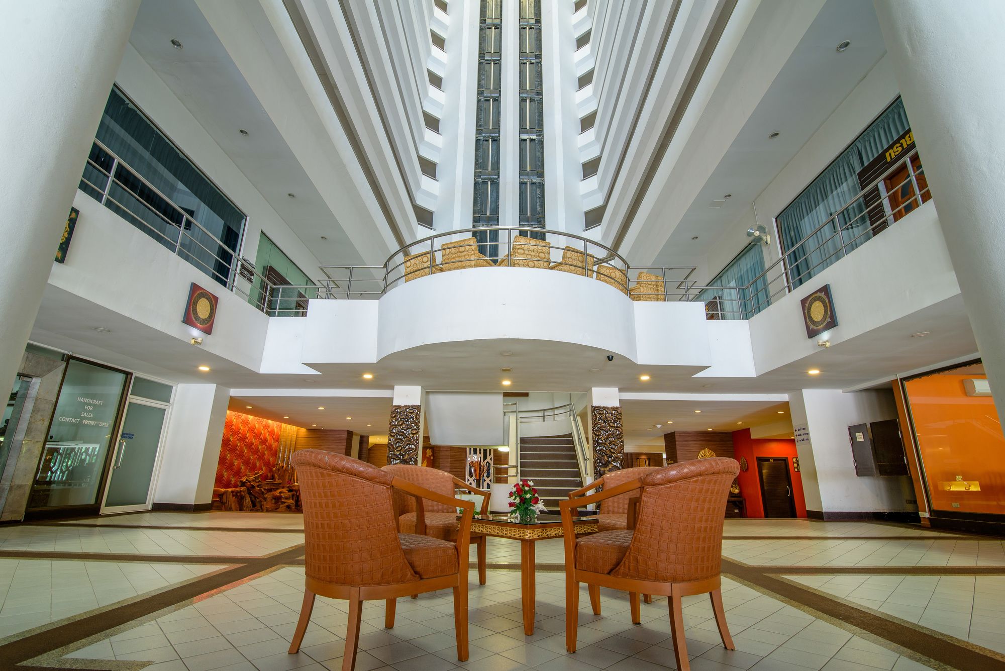 Golden Beach Cha Am Hotel