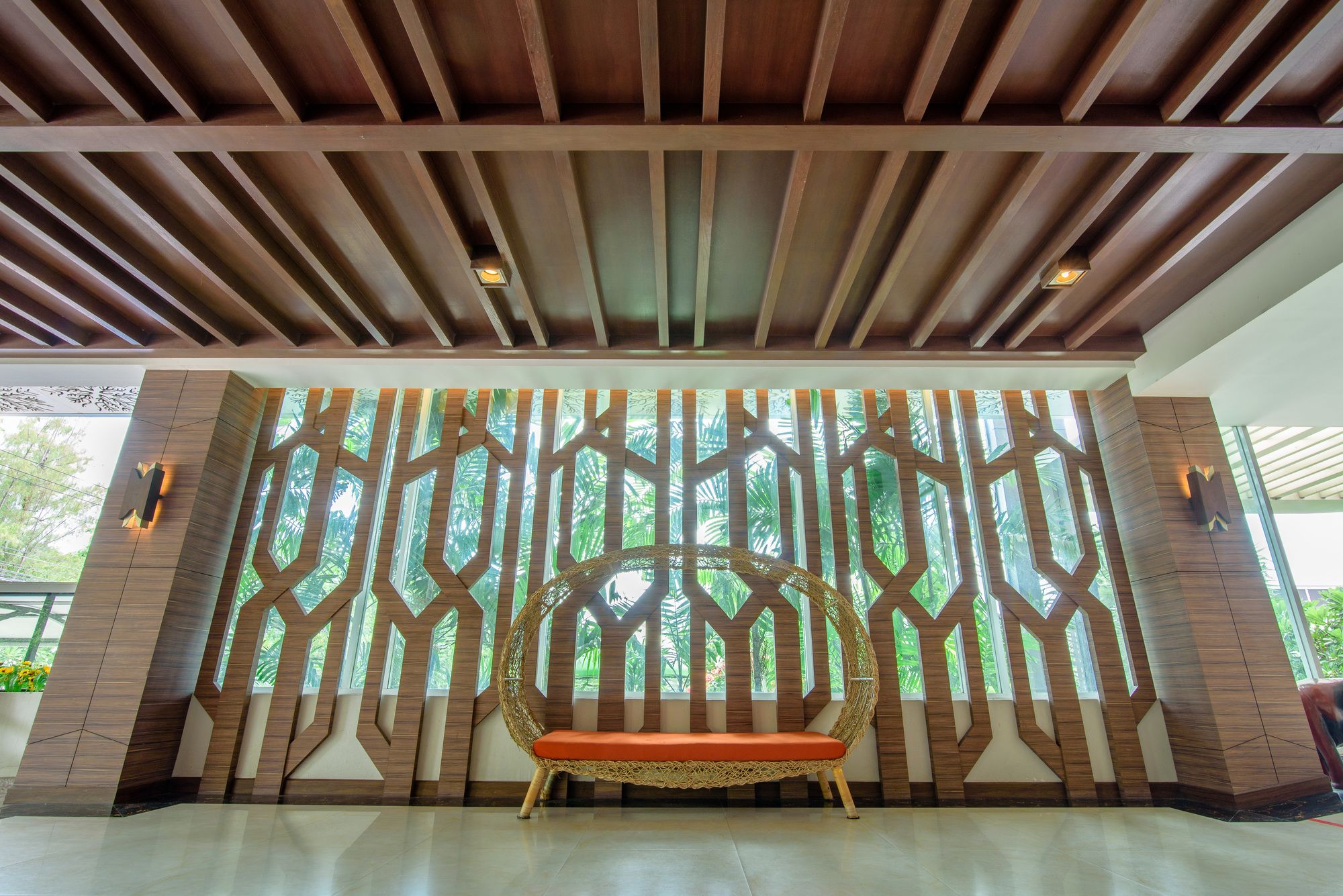 Golden Beach Cha Am Hotel