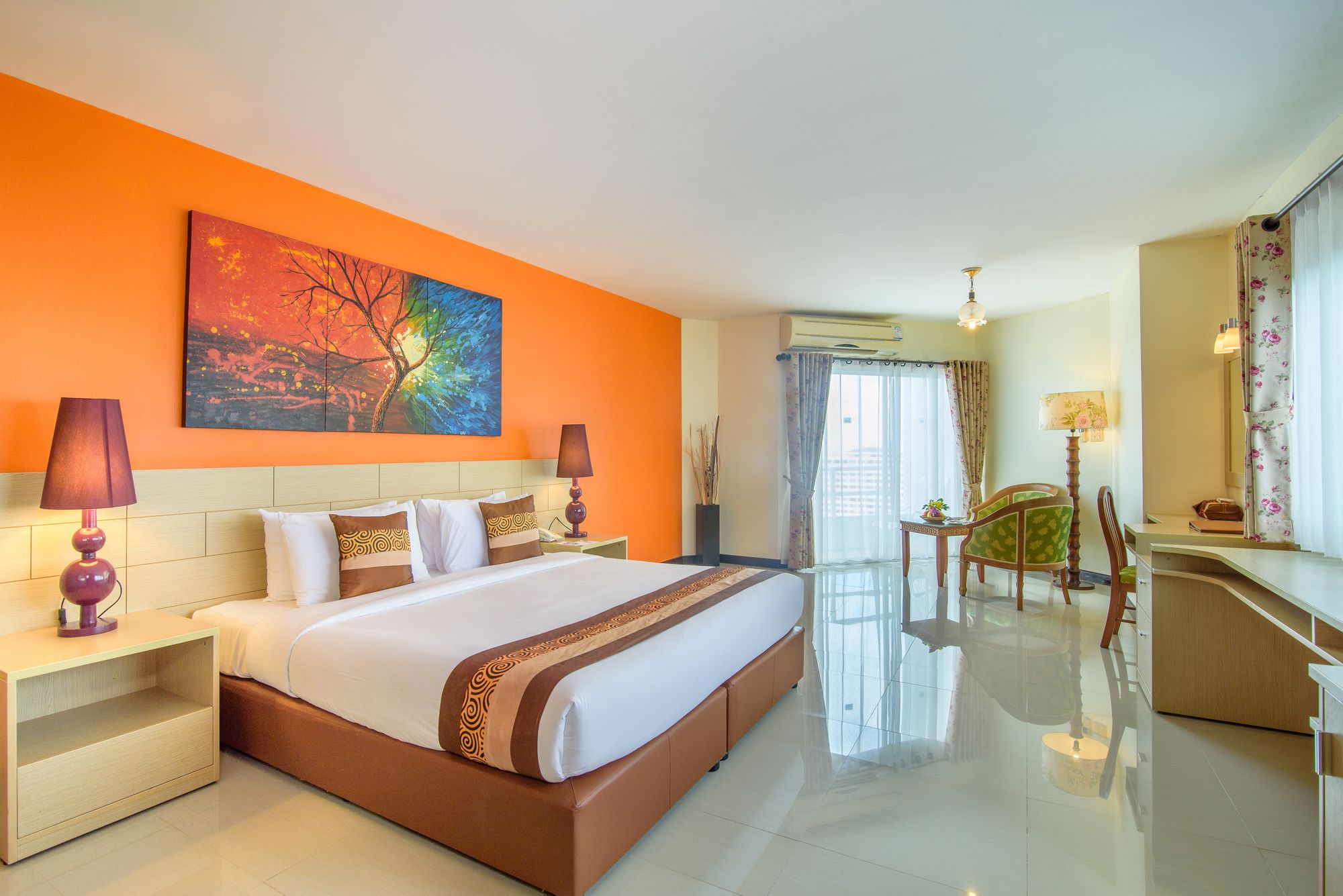 Golden Beach Cha Am Hotel