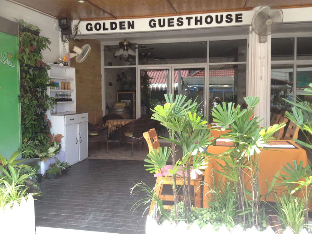 Golden Guesthouse