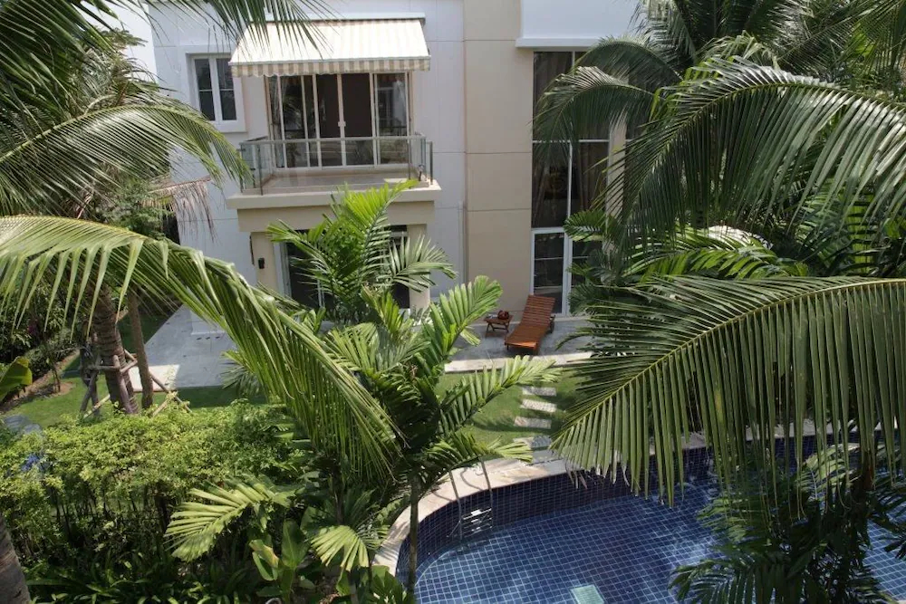Hua Hin Blue Lagoon Resort