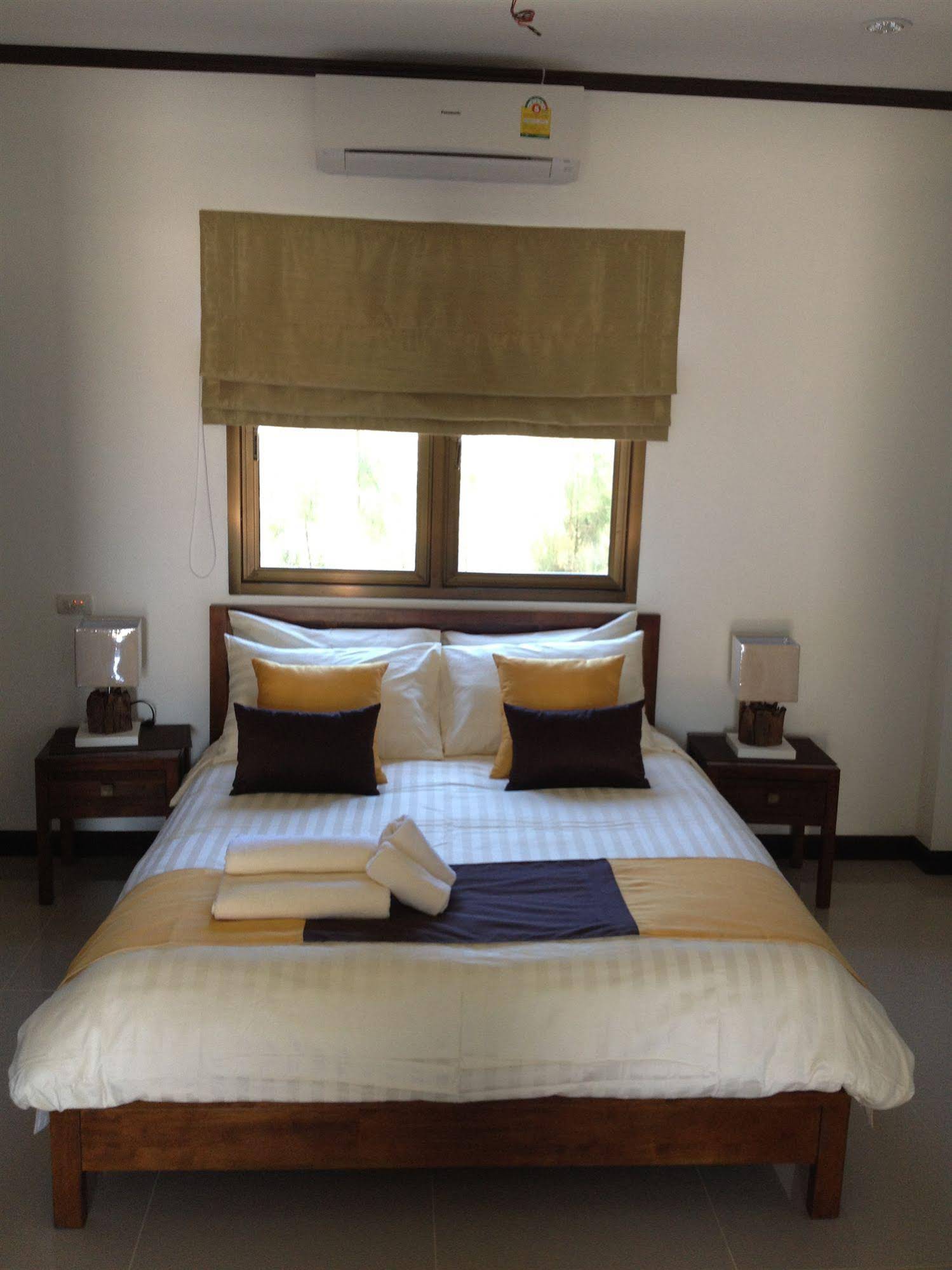 Jurassic Mountain Resort & Fishing Park