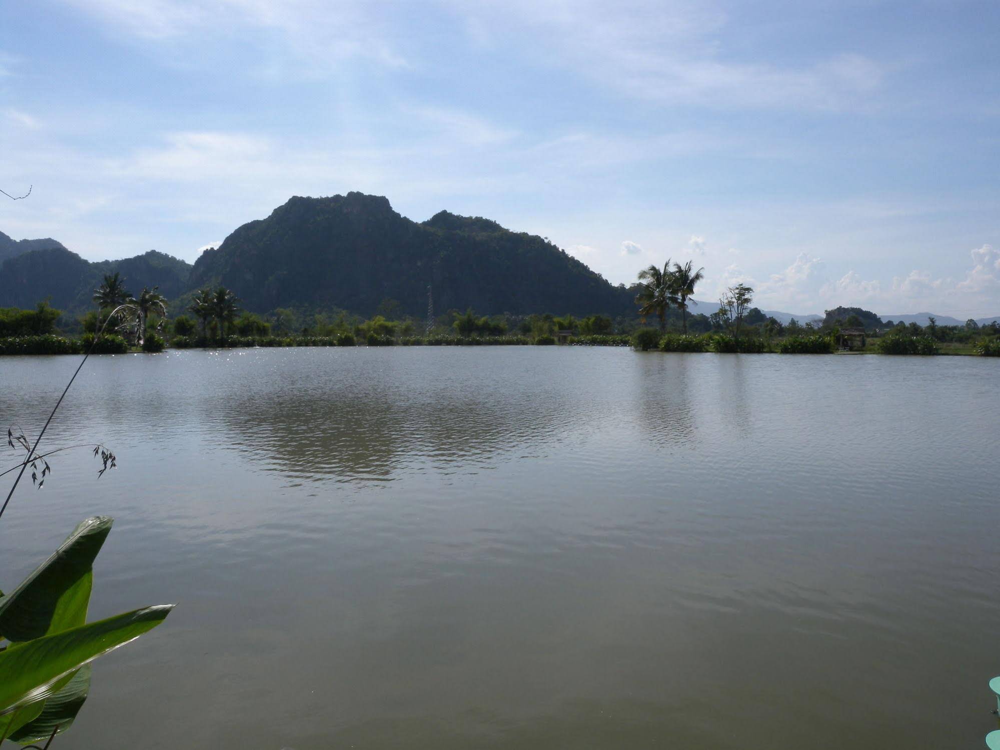 Jurassic Mountain Resort & Fishing Park