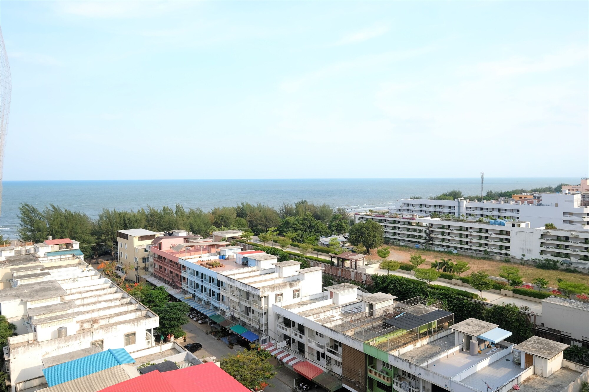 Long Beach Cha Am Resort
