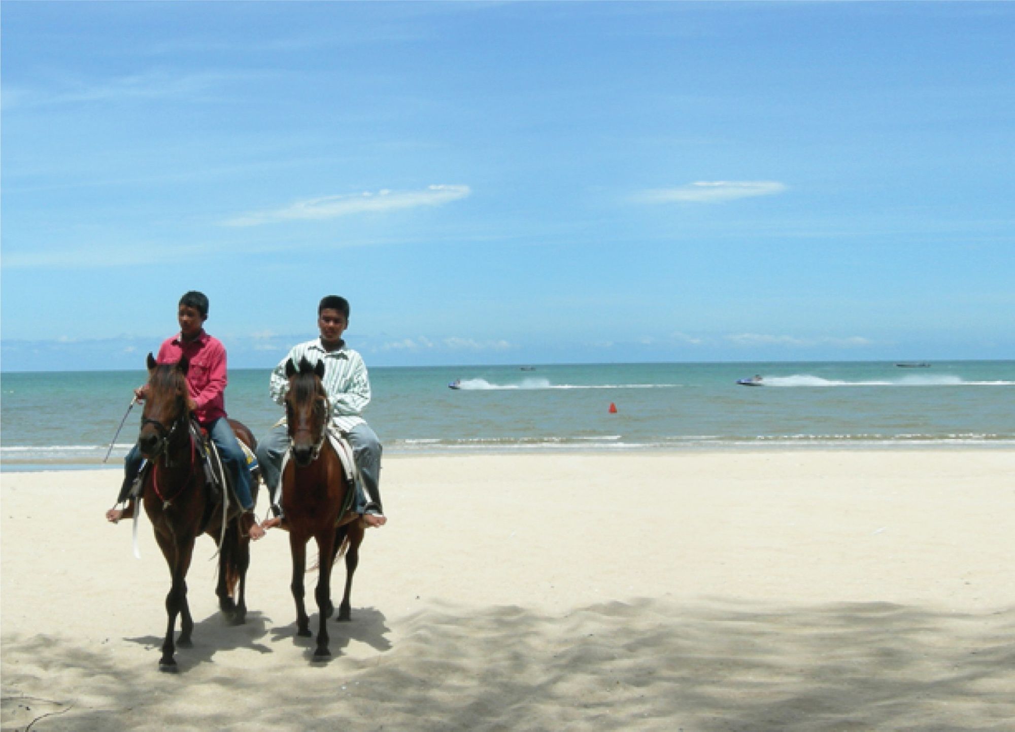Long Beach Cha Am Resort