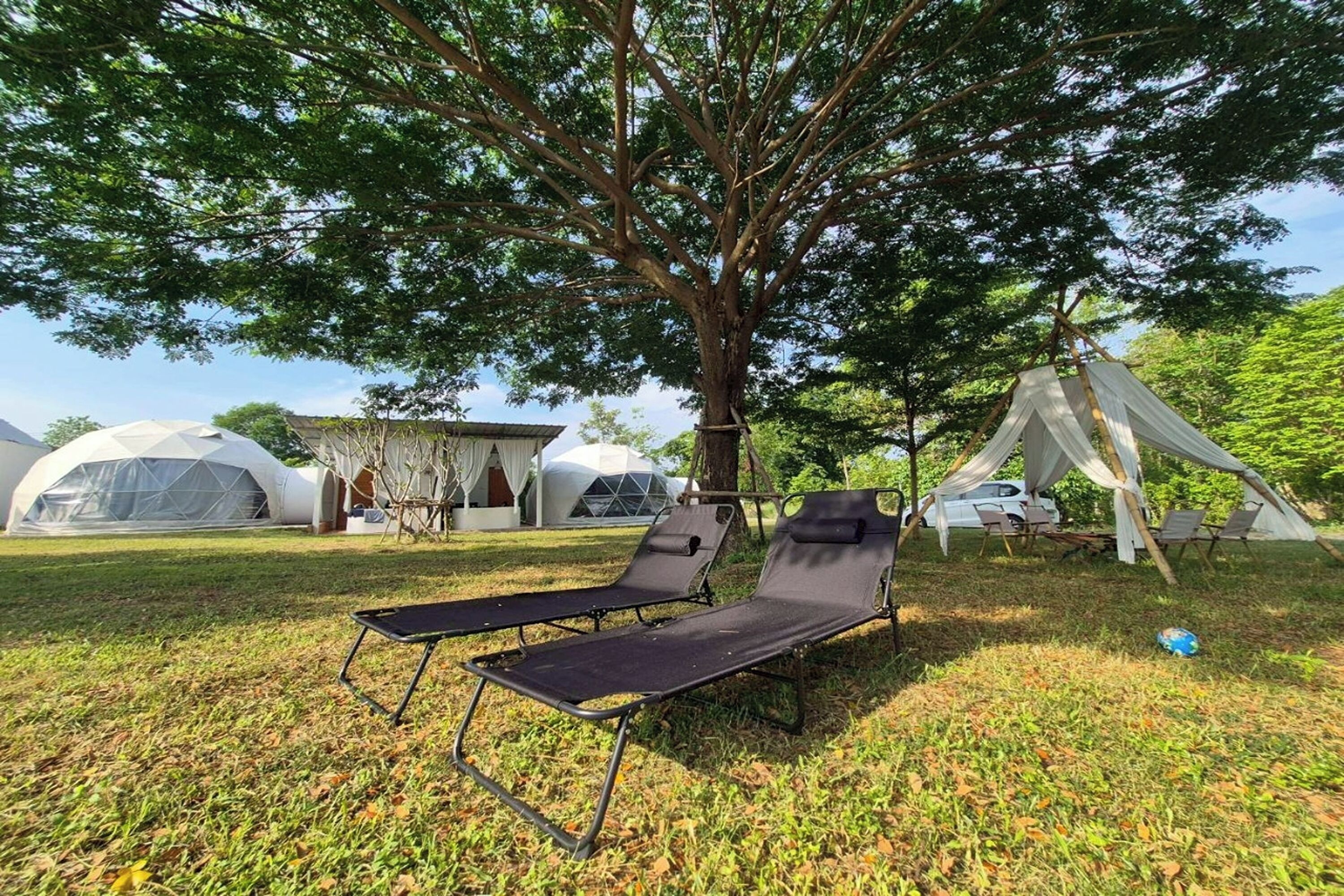 NaNine Glamping