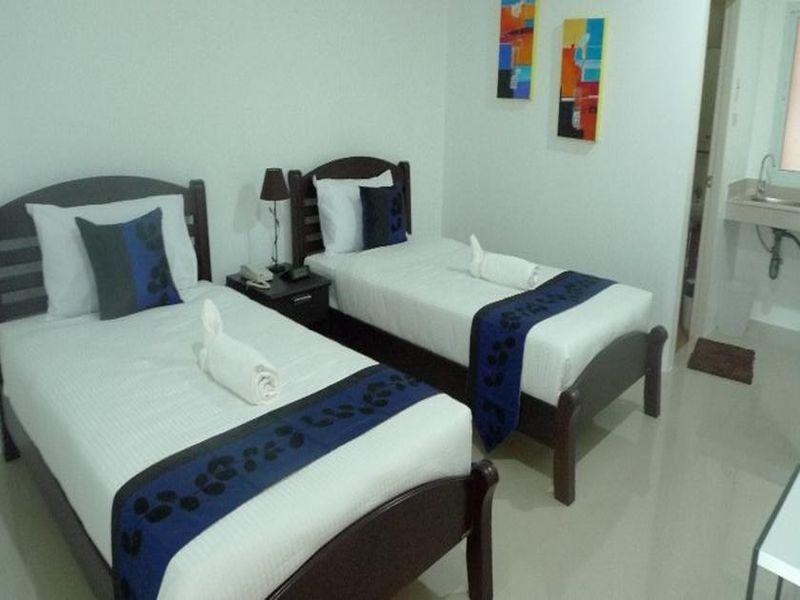 Phet Cha-am Plaza & Resort