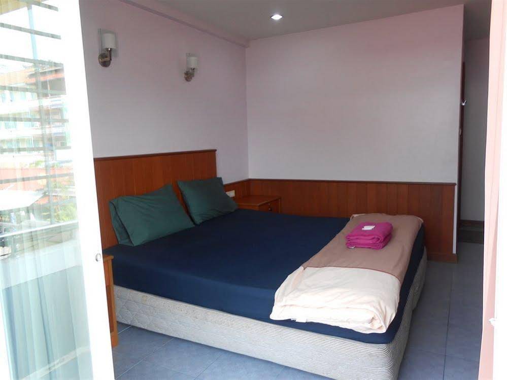 Phet Chang Thai Hotel