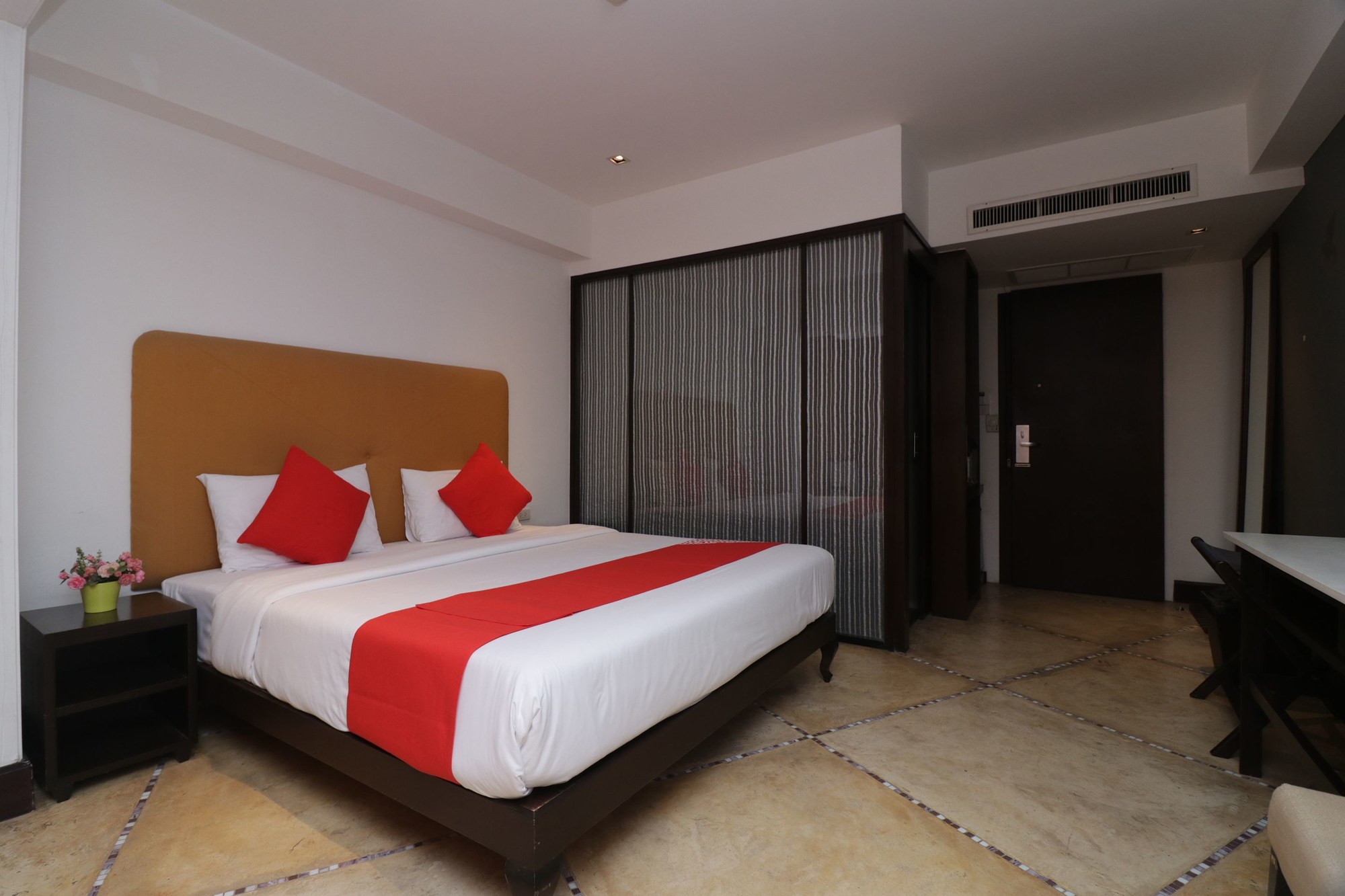Rich Boutique Hotel