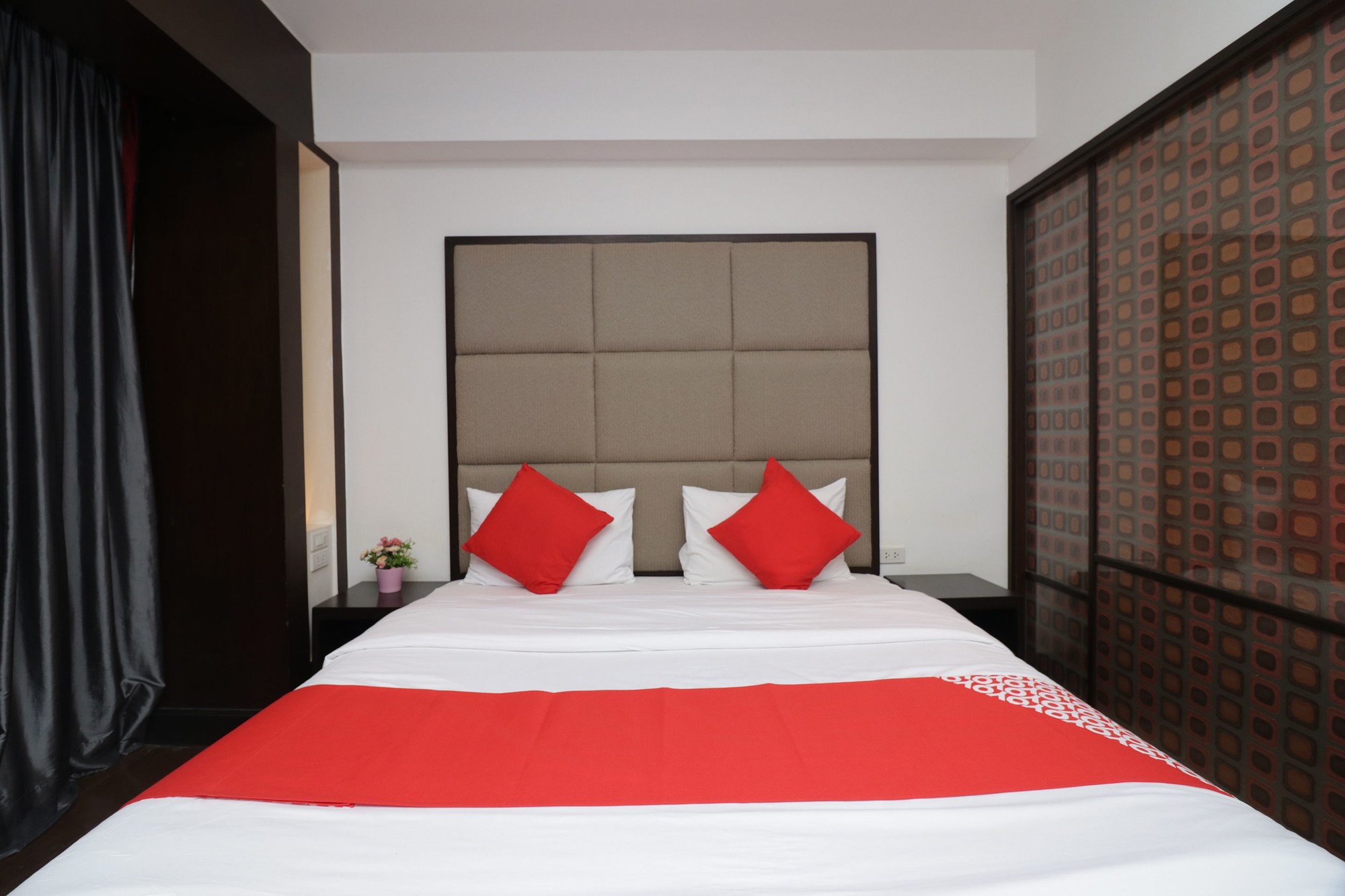 Rich Boutique Hotel