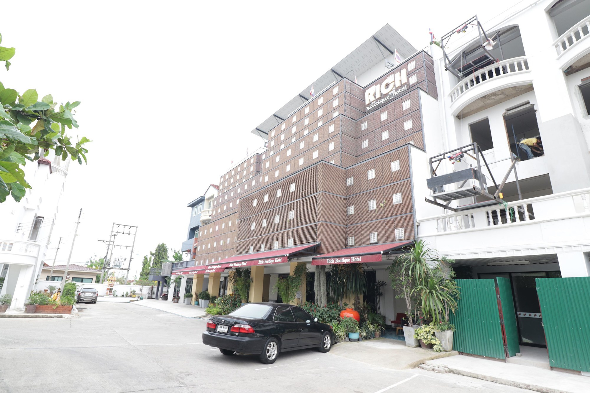 Rich Boutique Hotel