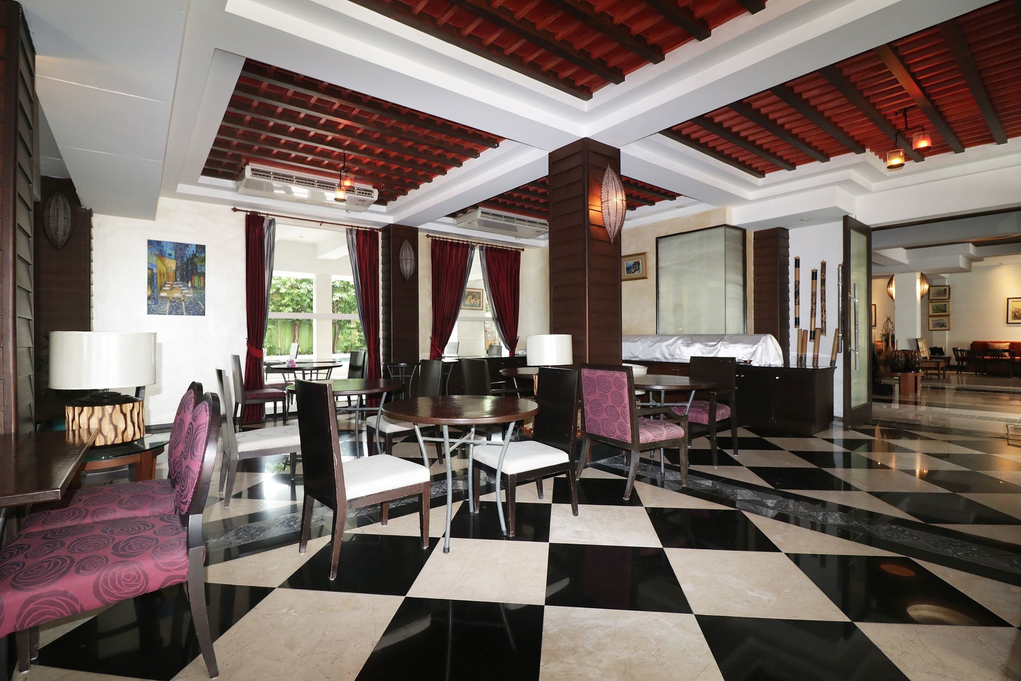 Rich Boutique Hotel