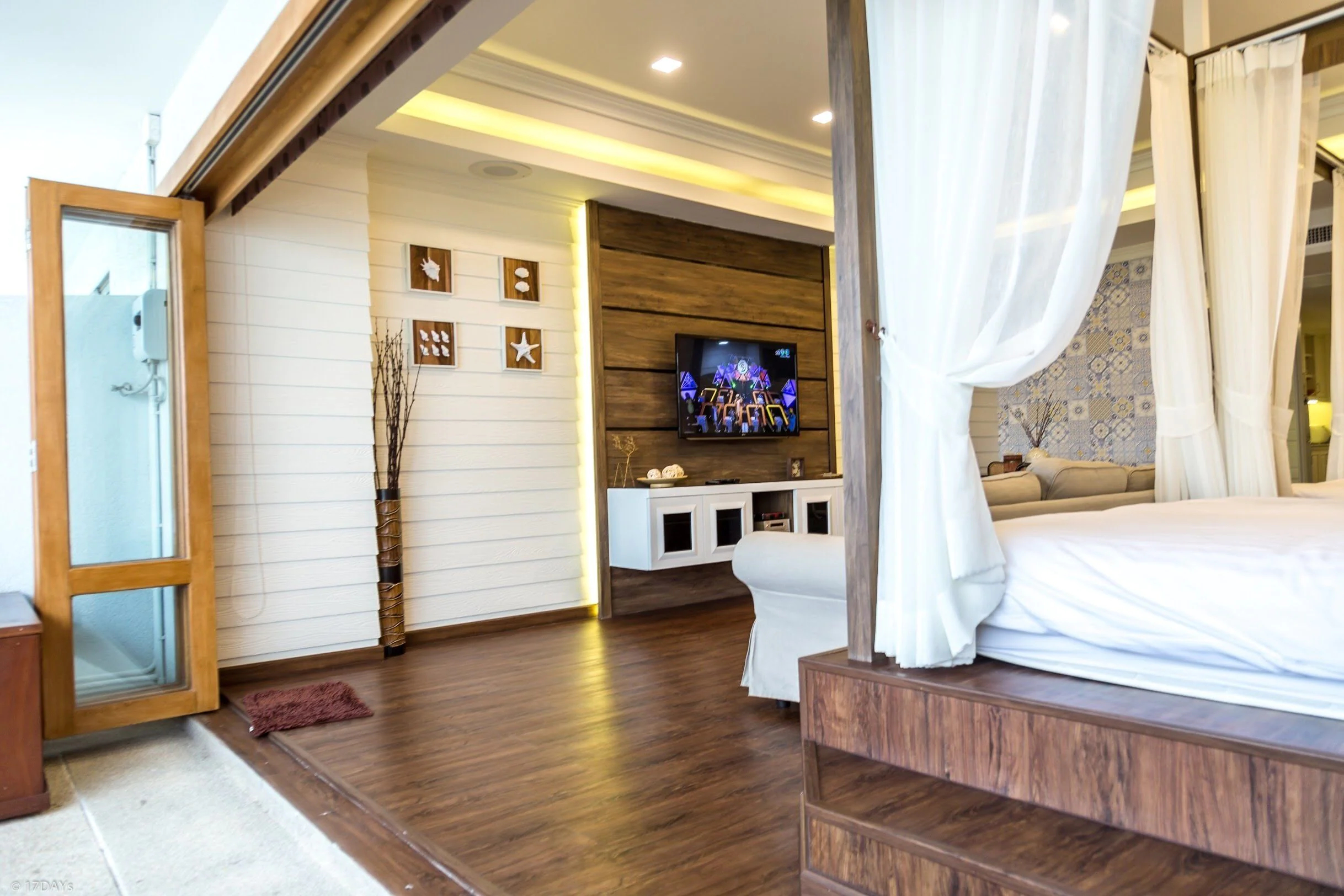 Sandy Beach Condominium