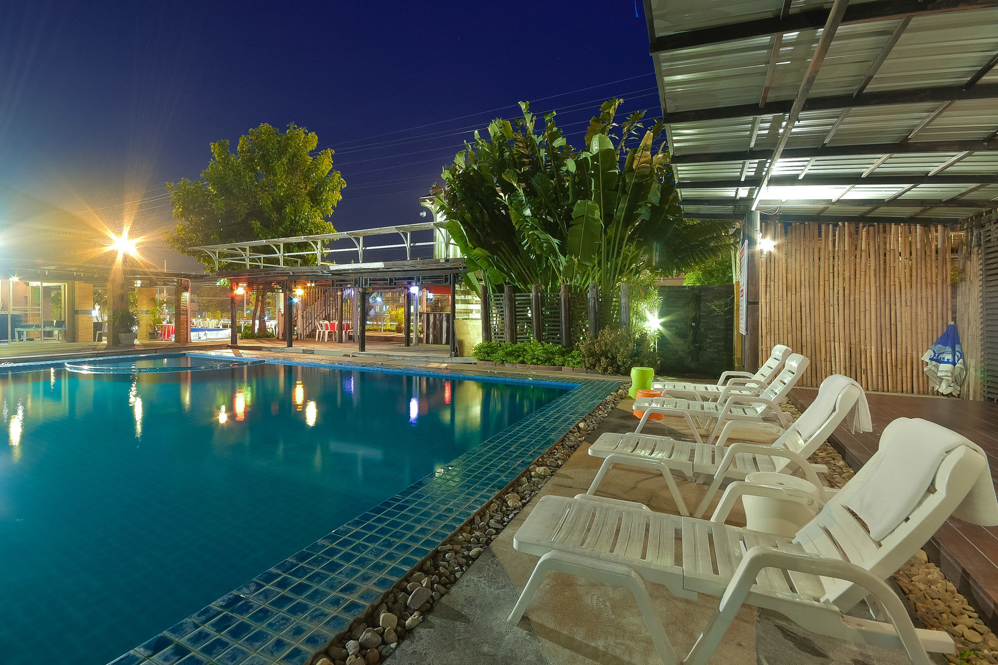 Season Palace Huahin Hotel