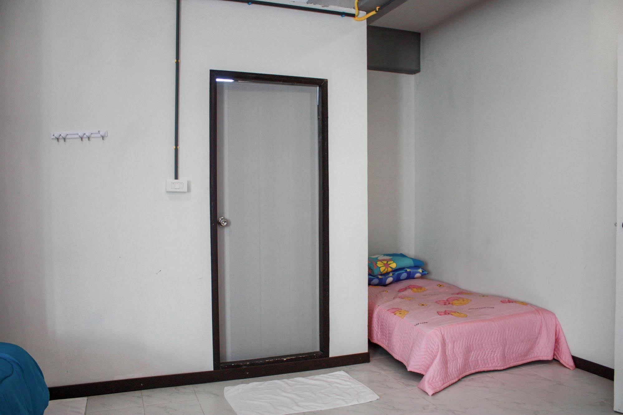 Sea Sun House At Cha Am