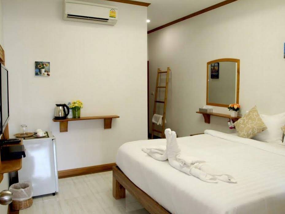 Small Hotel
