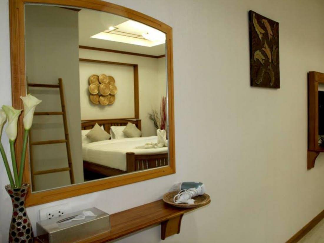 Small Hotel