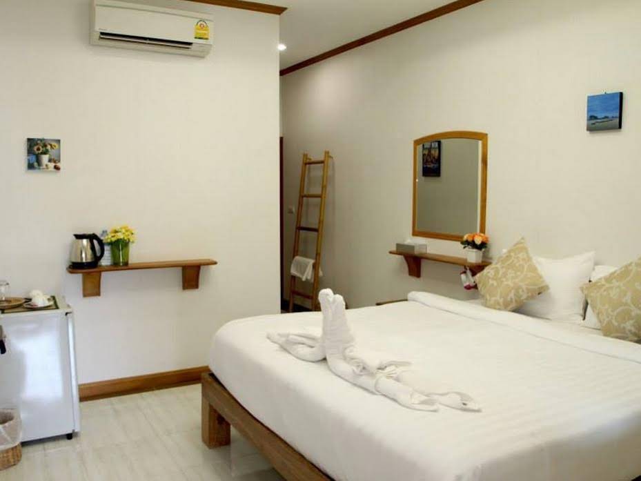 Small Hotel
