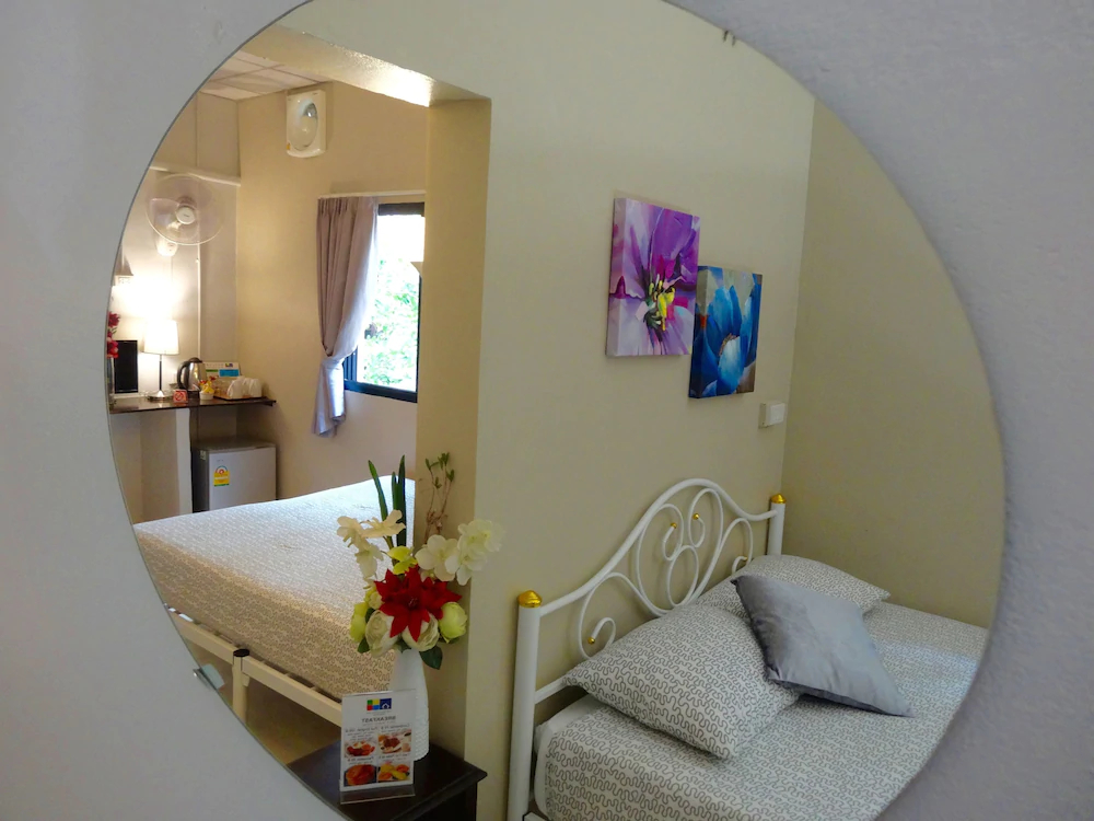 The Beach Cha Am Guest House
