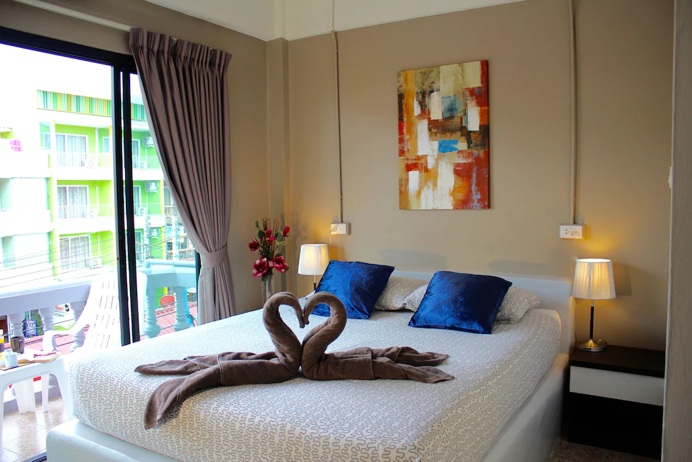 The Beach Cha Am Guest House