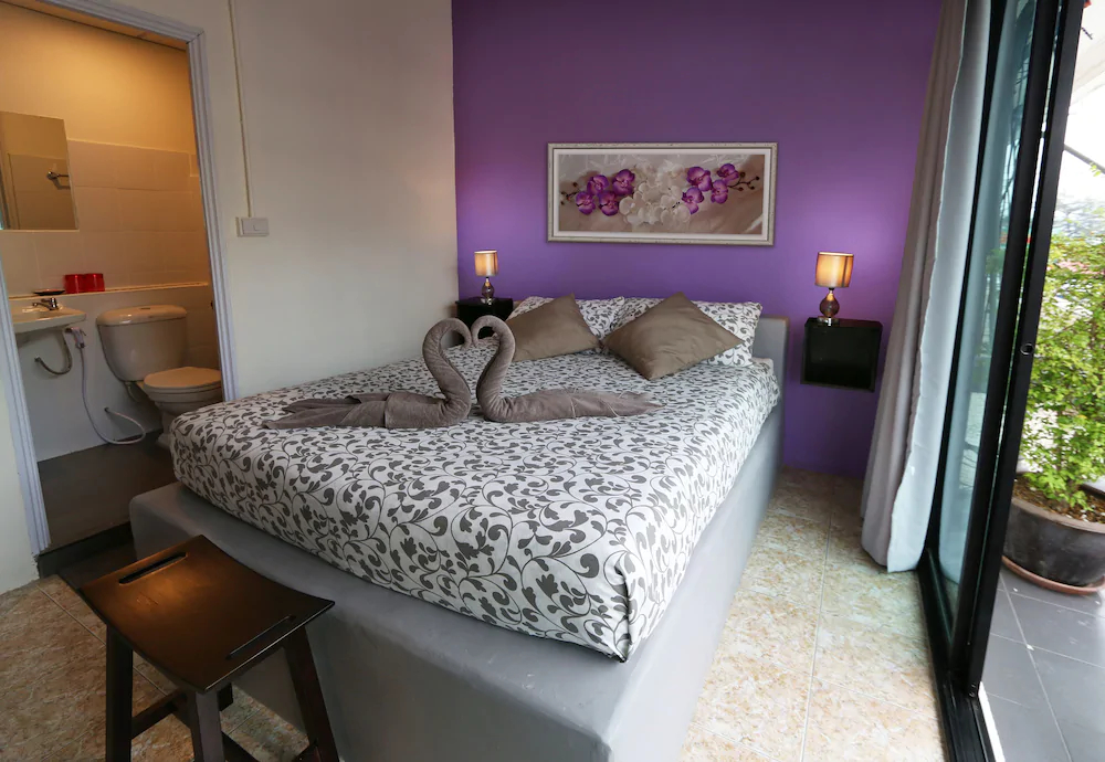 The Beach Cha Am Guest House