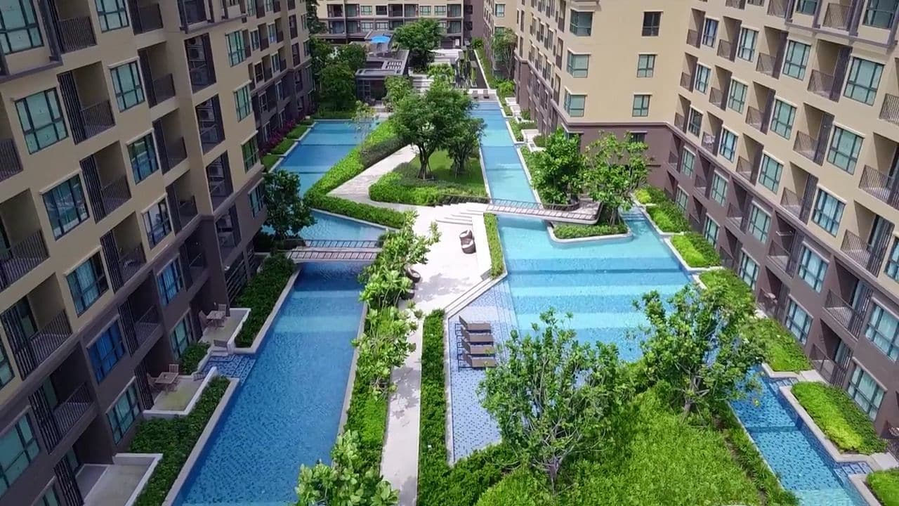 Rain Cha Am - Hua Hin by J&P