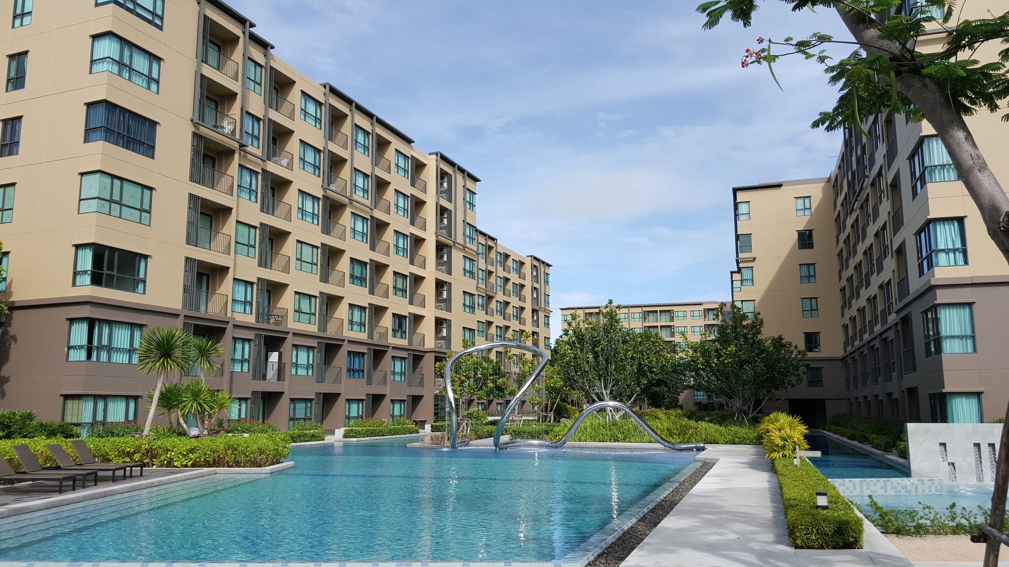 Rain Cha Am - Hua Hin by J&P