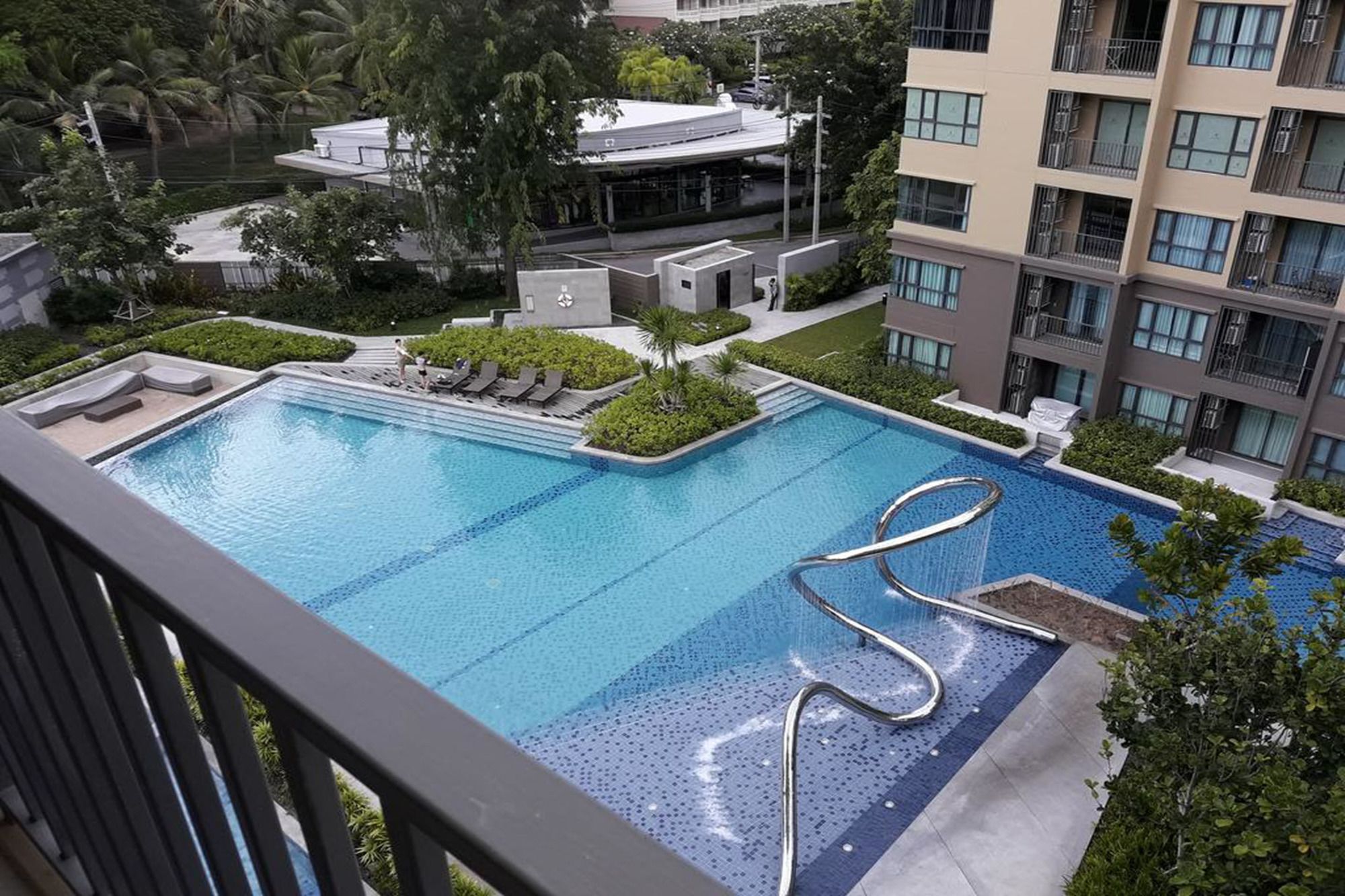 Rain Cha Am - Hua Hin by J&P
