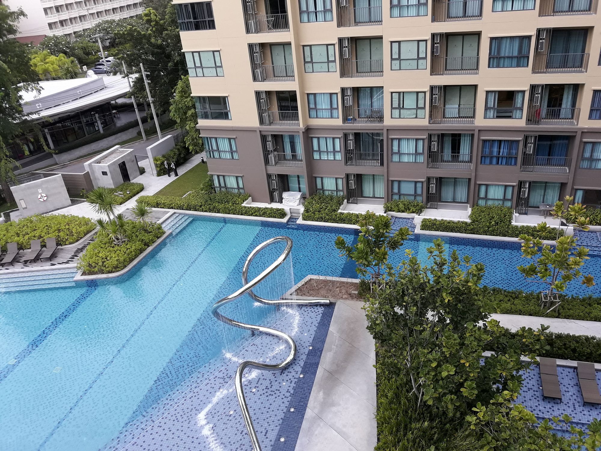 Rain Cha Am - Hua Hin by J&P