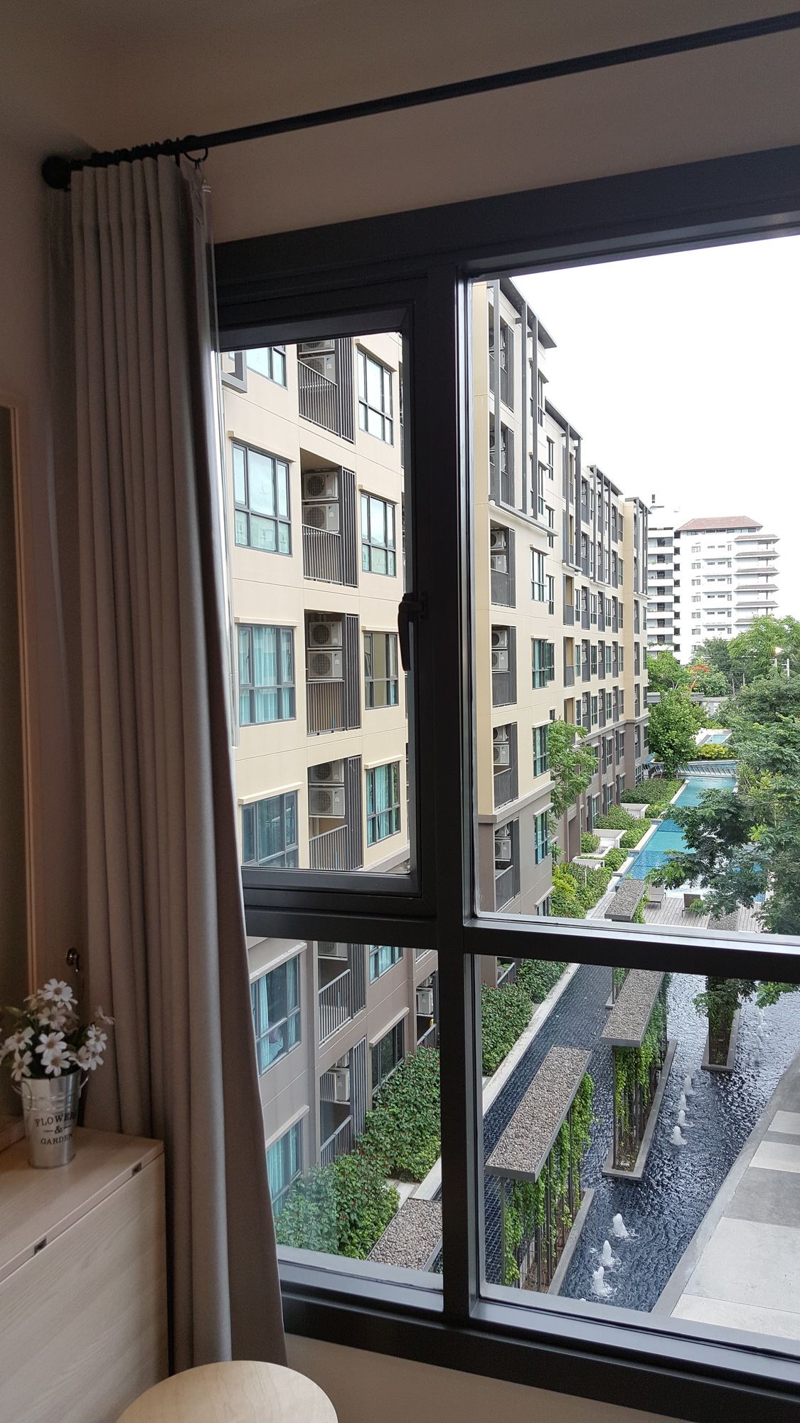 Rain Cha Am - Hua Hin by J&P