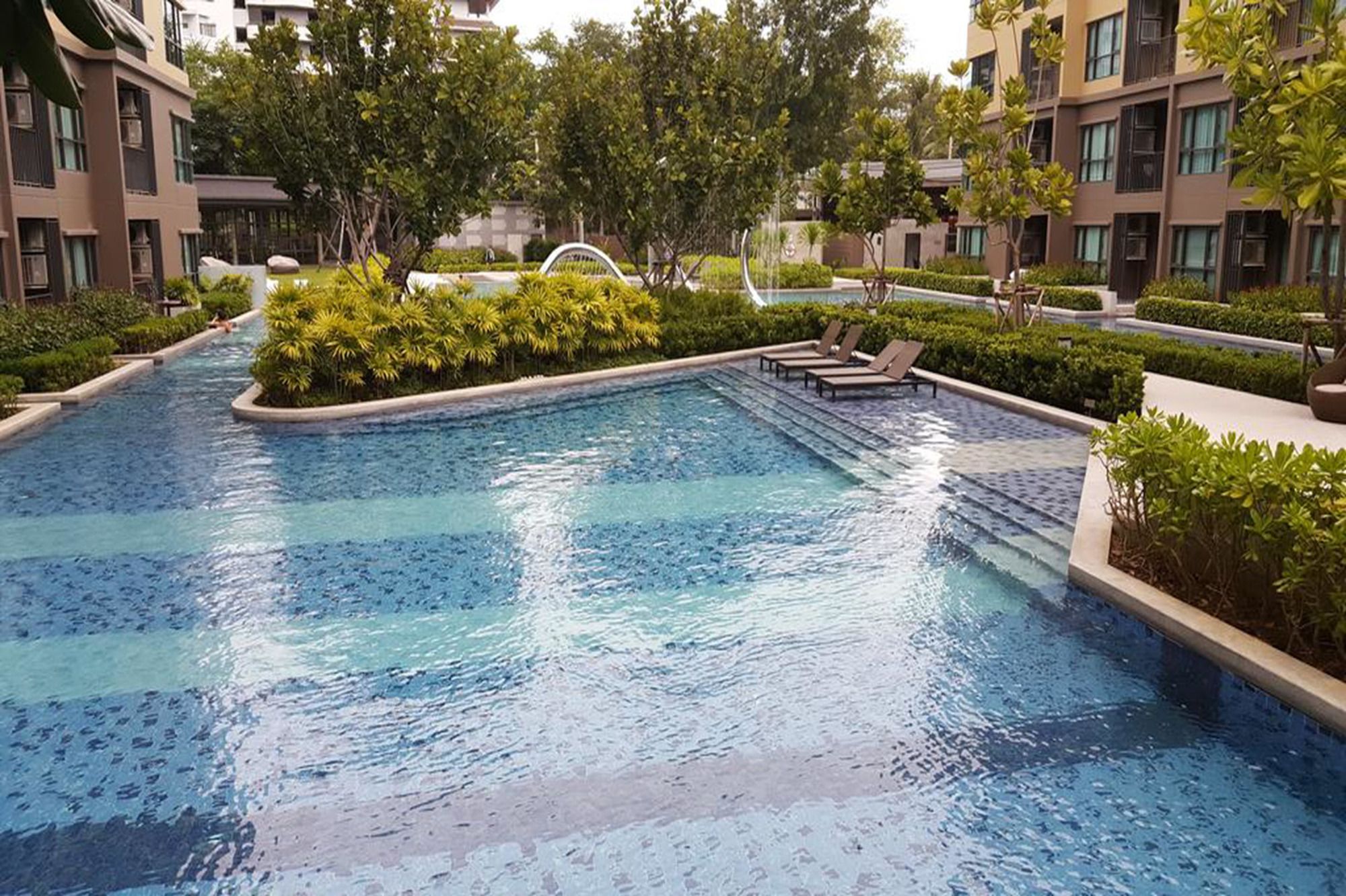 Rain Cha Am - Hua Hin by J&P