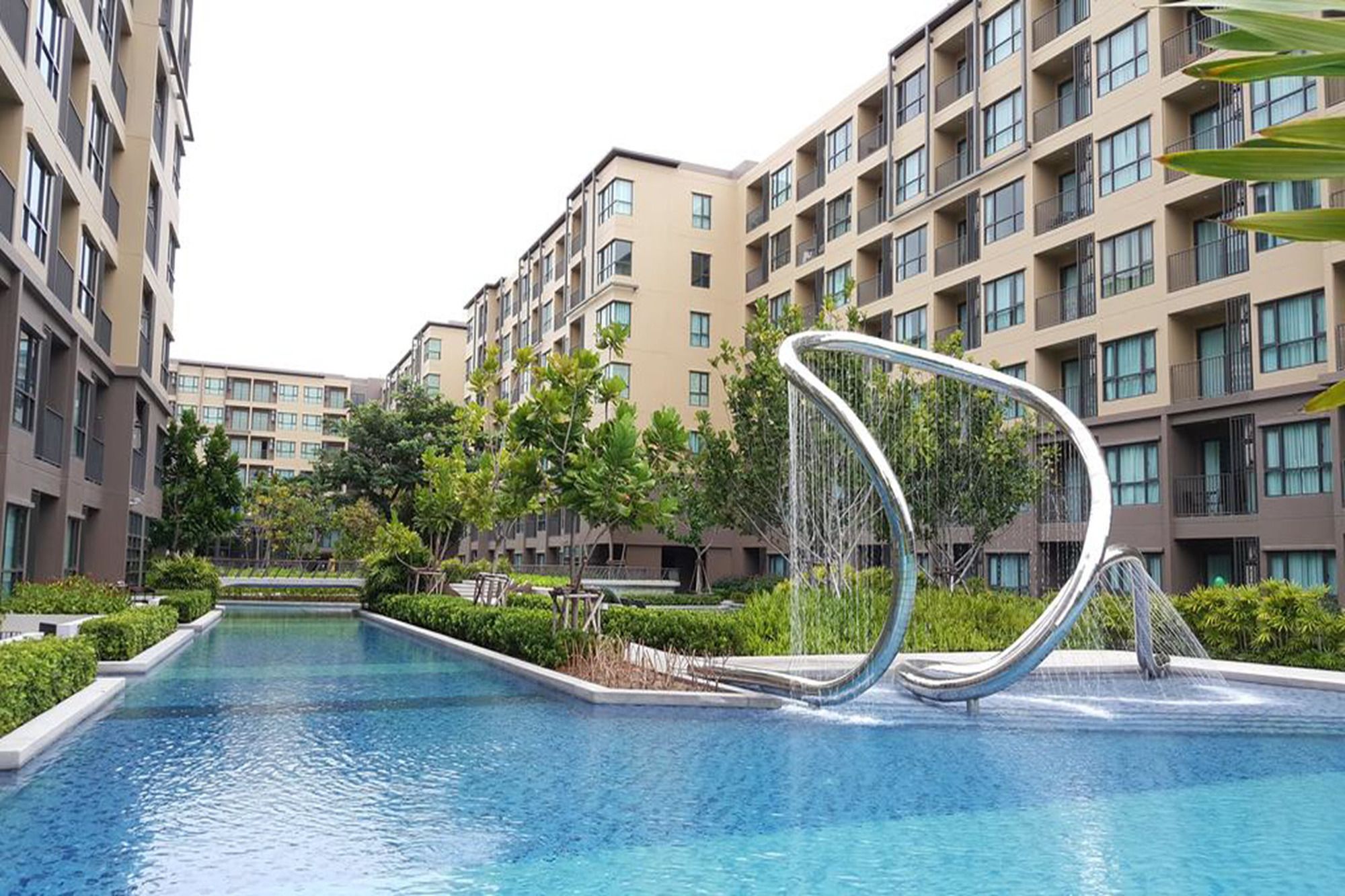 Rain Cha Am - Hua Hin by J&P