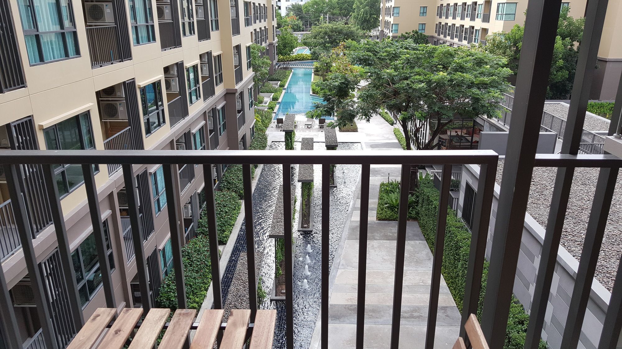 Rain Cha Am - Hua Hin by J&P