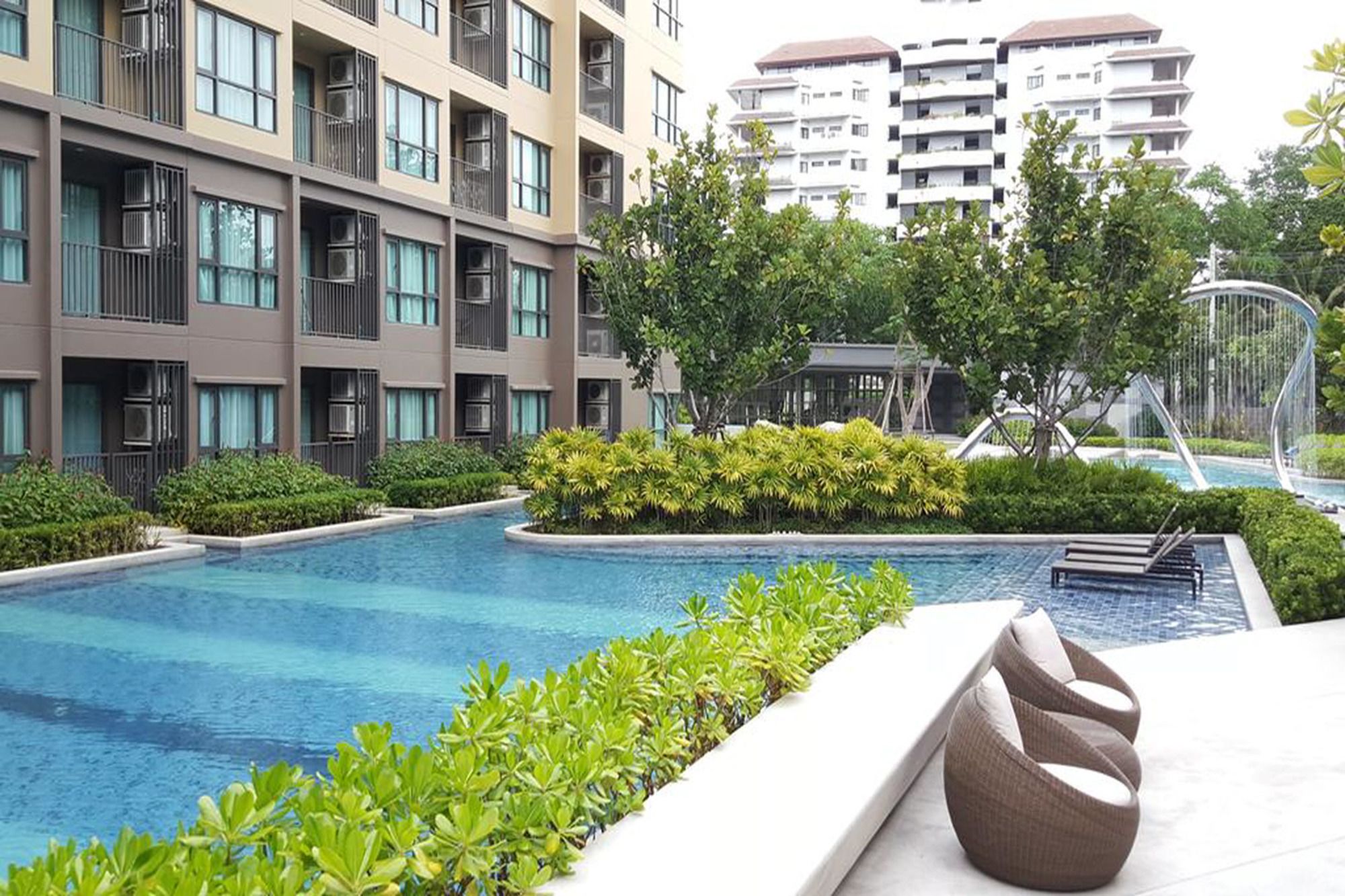 Rain Cha Am - Hua Hin by J&P