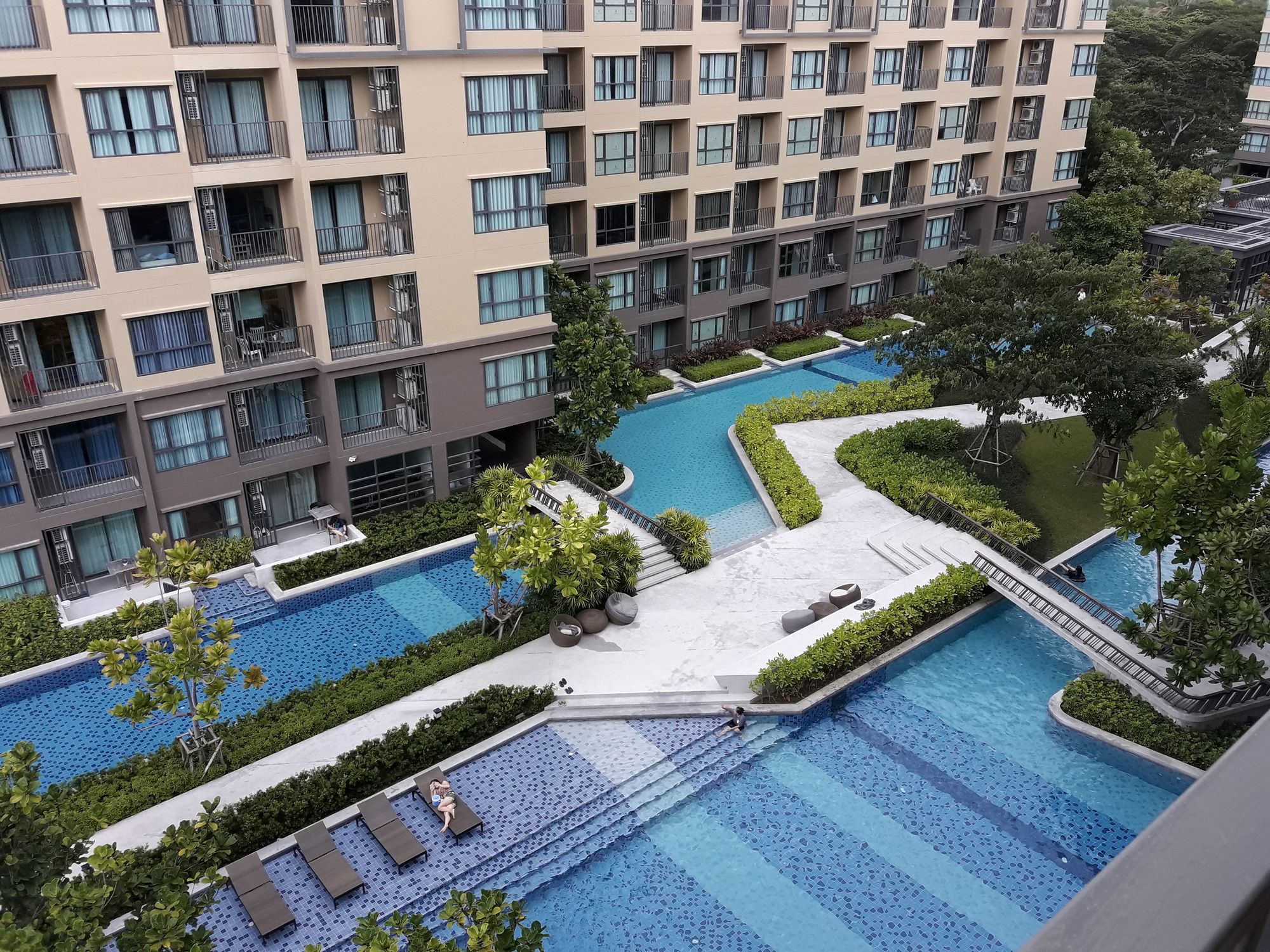 Rain Cha Am - Hua Hin by J&P