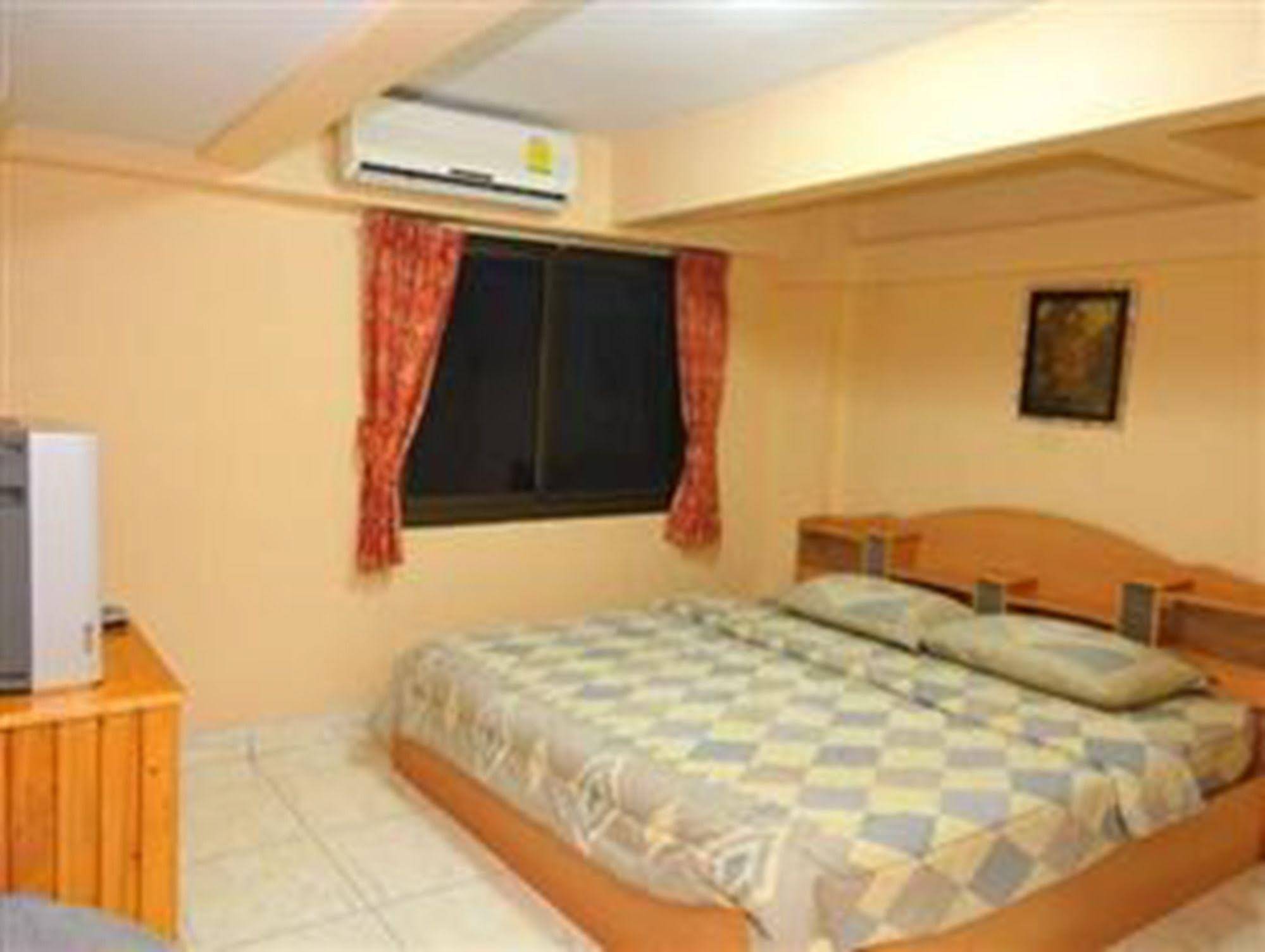 Urs Treff Guesthouse