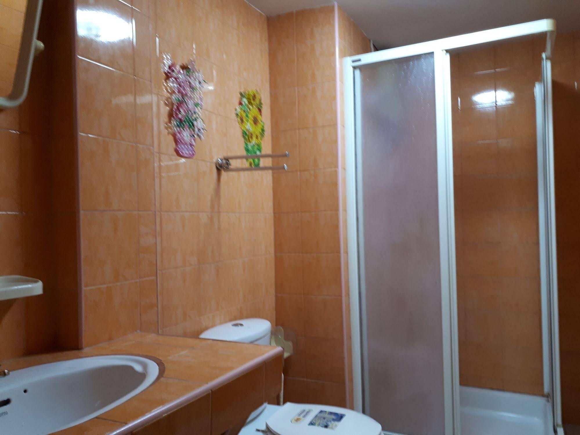 Urs Treff Guesthouse