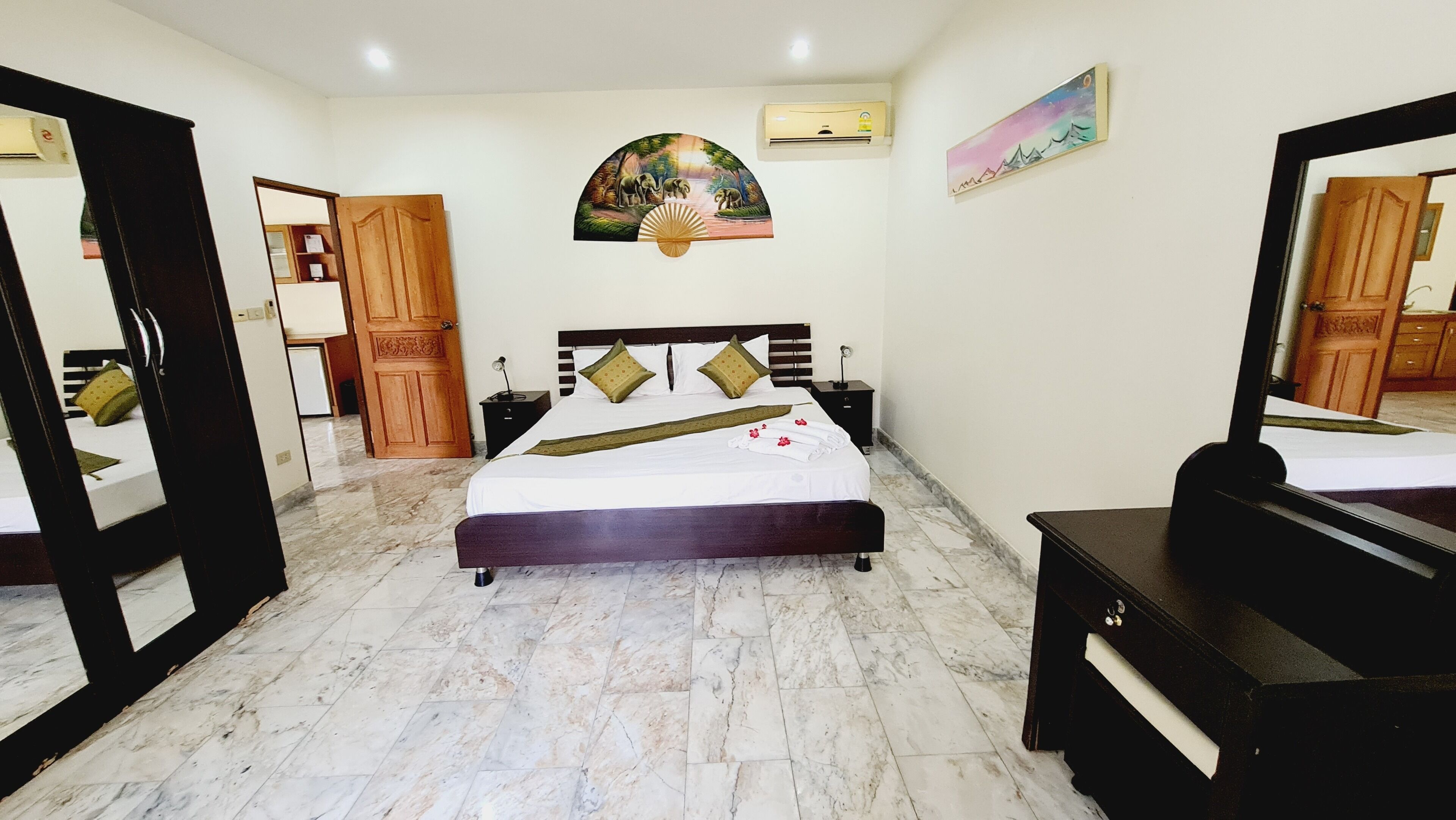 Welcome to our Oasis The Beautiful Bungalow Green