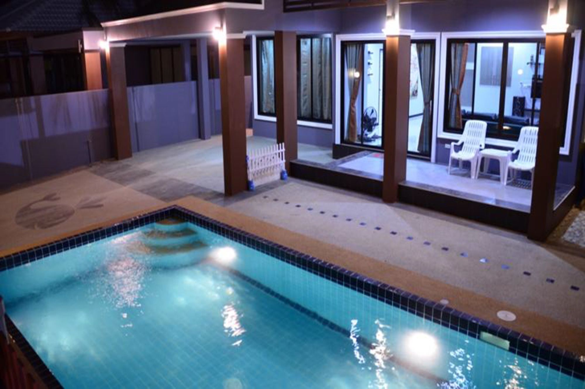 Whale Pool Villa