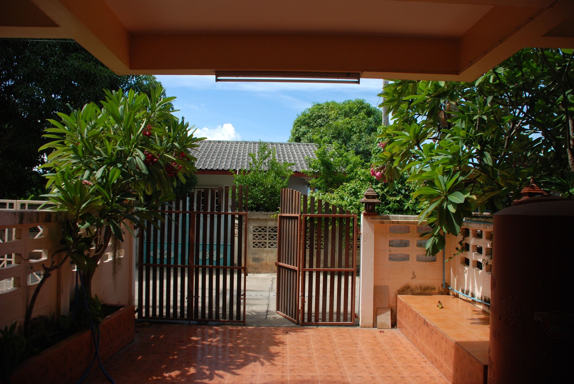 Baan Khun Nong