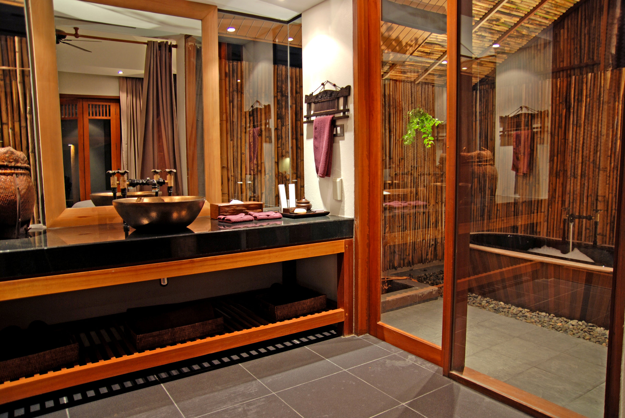 AKA Resort & Spa