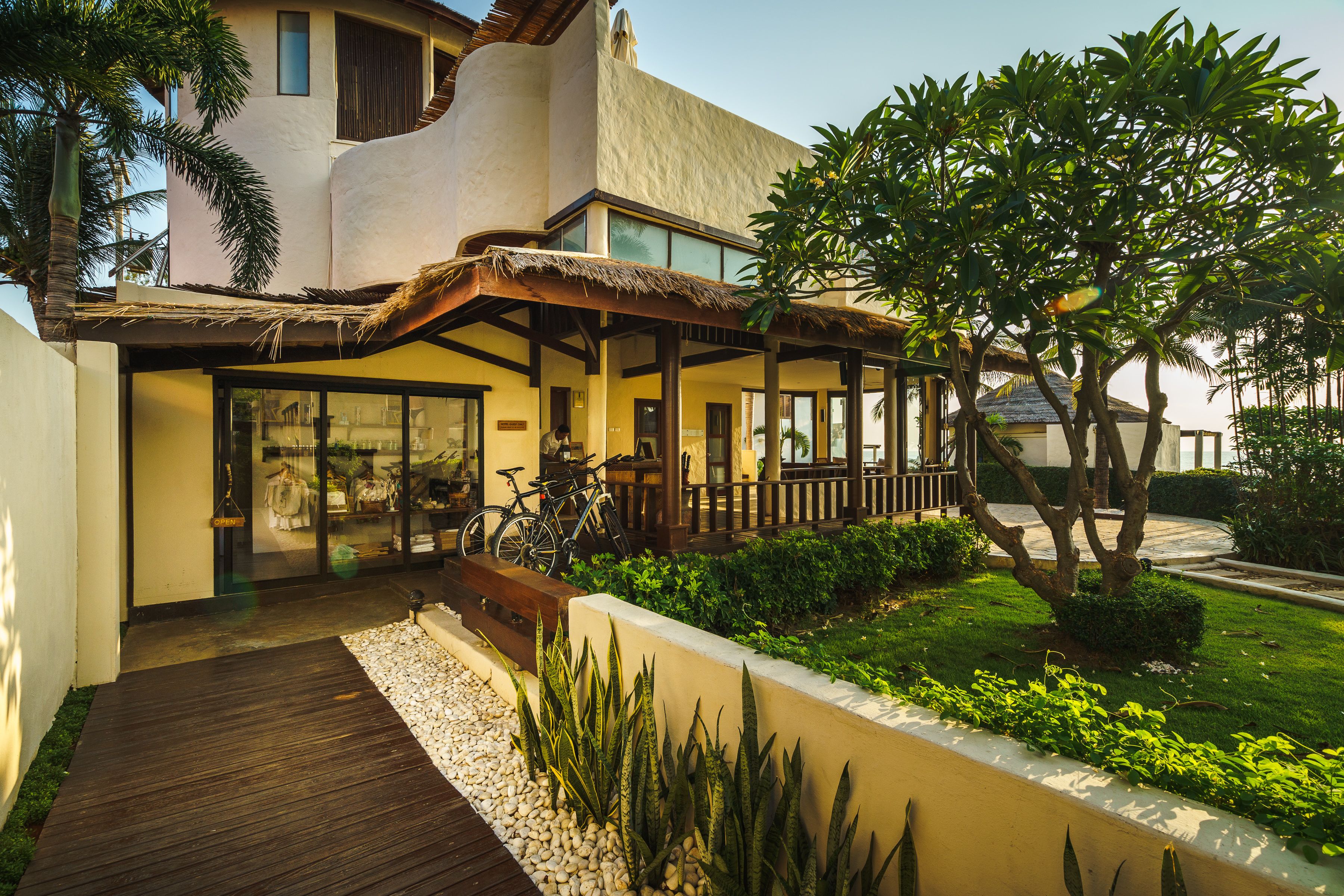Aleenta Hua Hin Resort & Spa