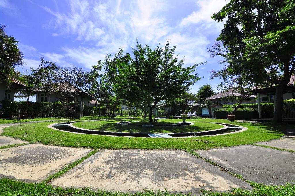 Anantanaka Hua Hin Resort