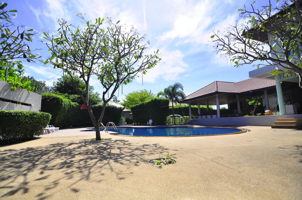 Anantanaka Hua Hin Resort