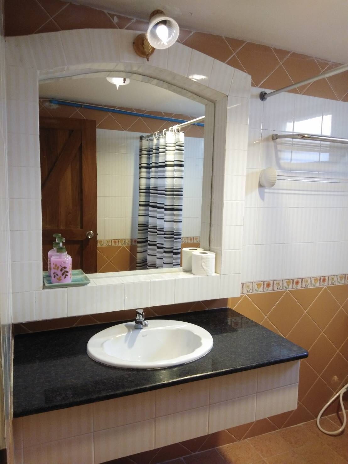 Ansu Hotel by OYO Rooms