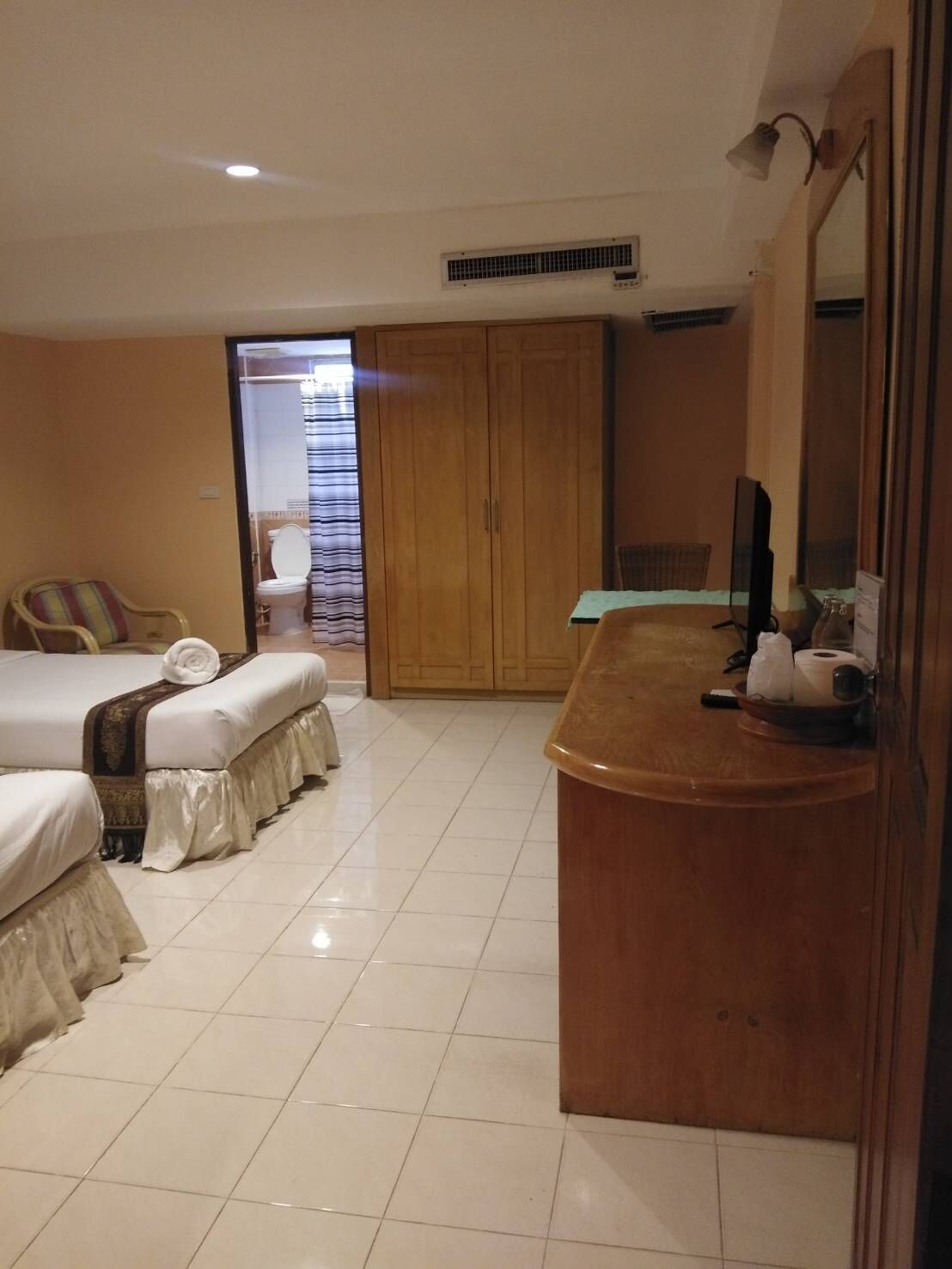 Ansu Hotel by OYO Rooms